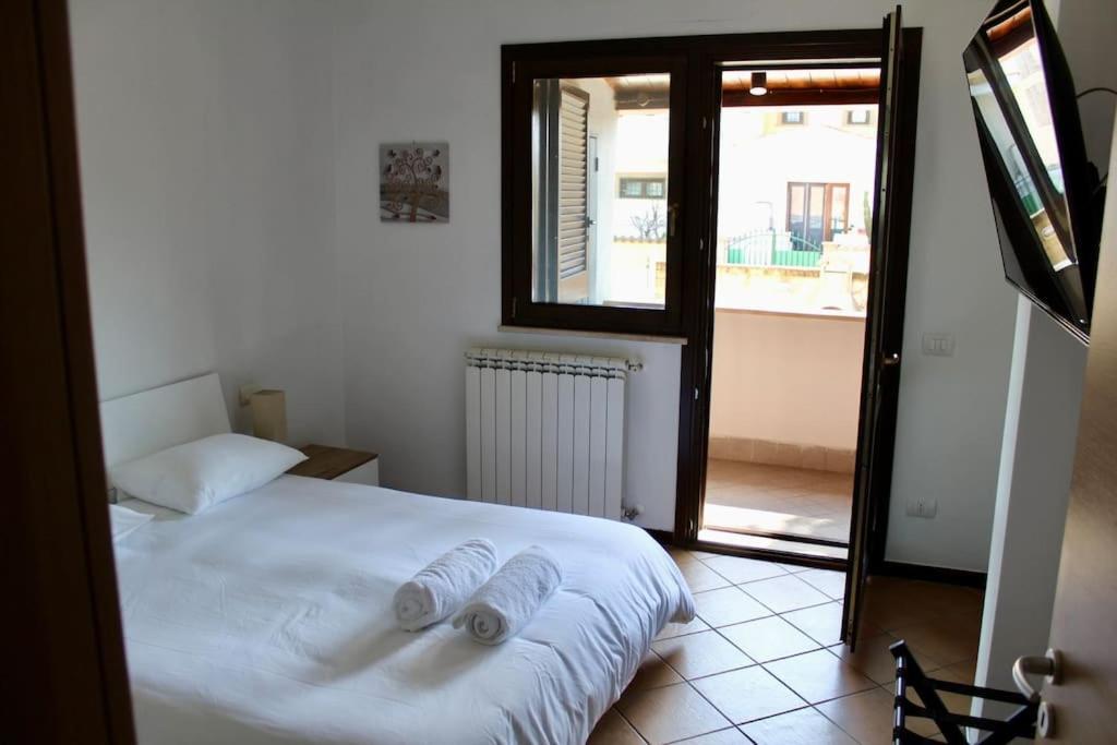 The Garden House Fco, Self Check In And Free Private Parking Apartment Фиумичино Екстериор снимка