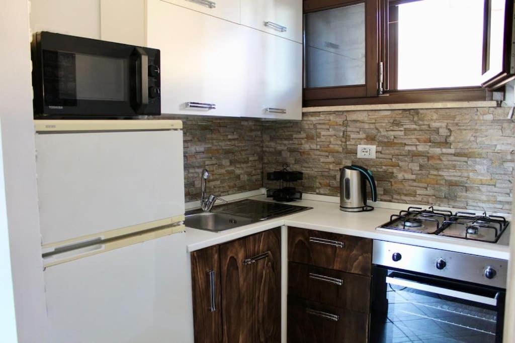 The Garden House Fco, Self Check In And Free Private Parking Apartment Фиумичино Екстериор снимка